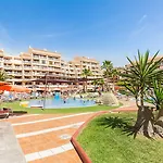Coral Compostela شقة